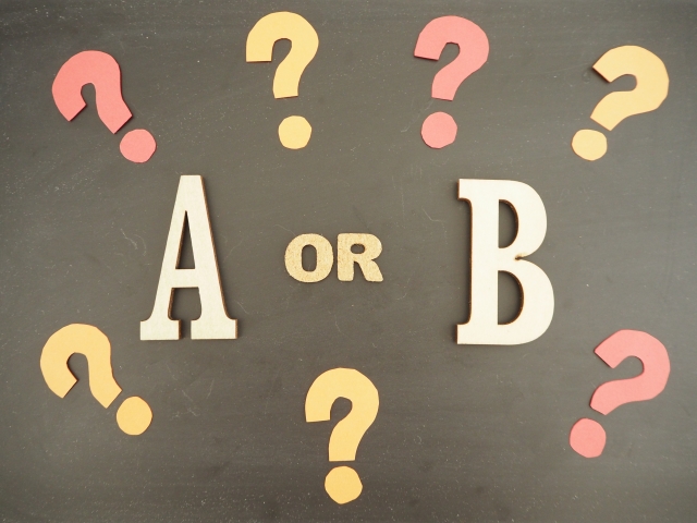 電話によるオートコール・アンケートを連想するアイキャッチです。