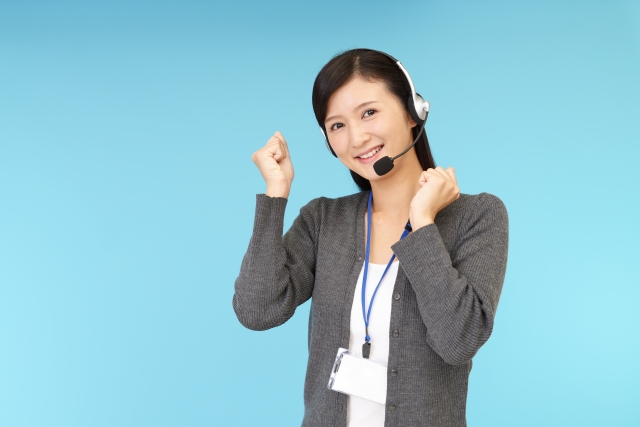 オートコール・アンケート機能を活用することを促すオペレーターのイメージです。