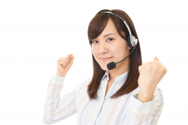 クレーム対応をクリアするオペレーターのイメージです。